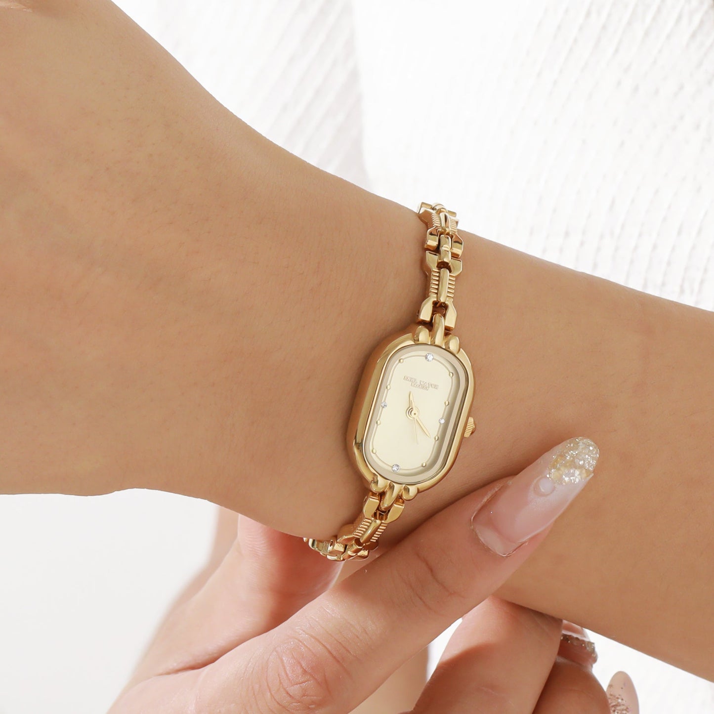 Reverie Vintage Styled Watch